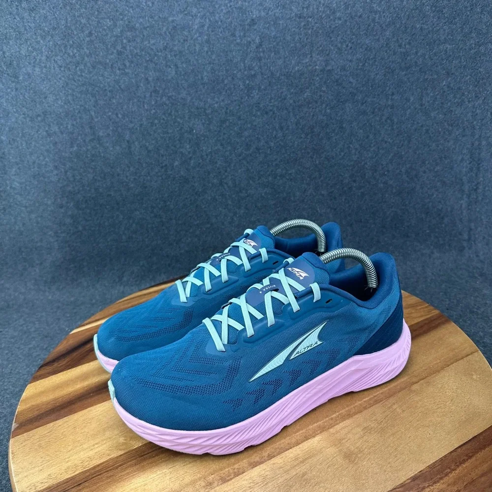 Altra Womens Rivera 4 AL0A85P9006 Navy Pink Running Shoes Womens 10 Worn Once